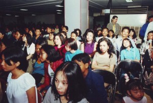 Gereja JKI Injil Kerajaan - Natal 2001 00042